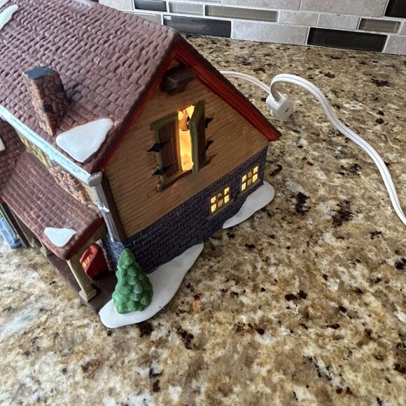 Heritage Village Collection Bluebird Seed & Bulb Handpainted Porcelain House Dep - Picture 14 of 16